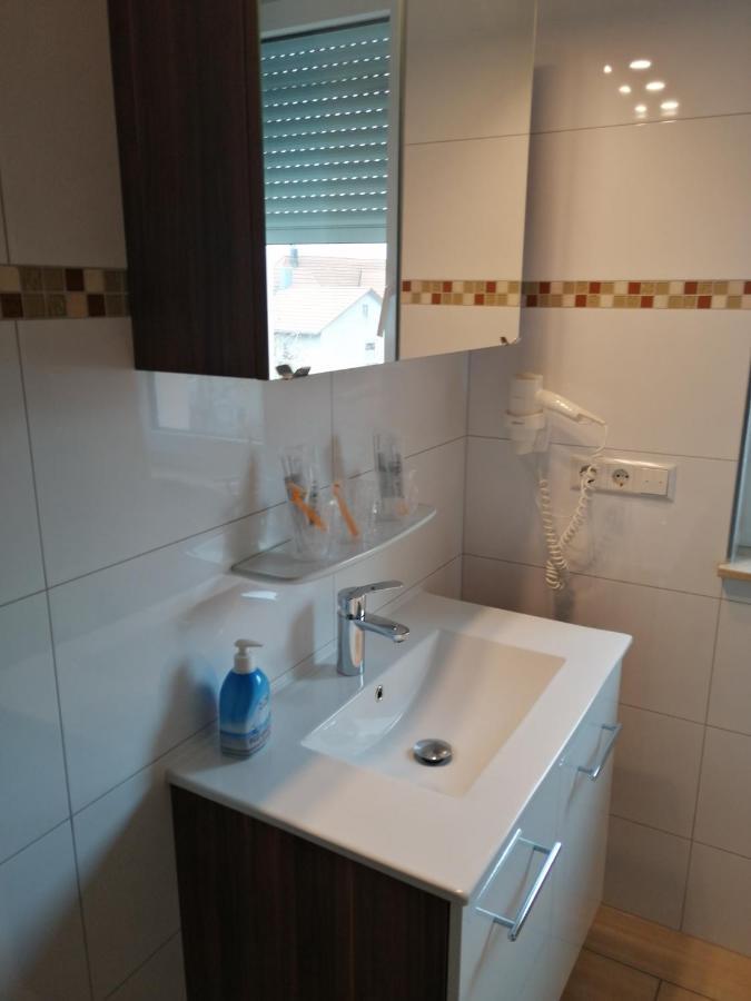 Hotel-Restaurant Zum Baeumle Süßen Kültér fotó