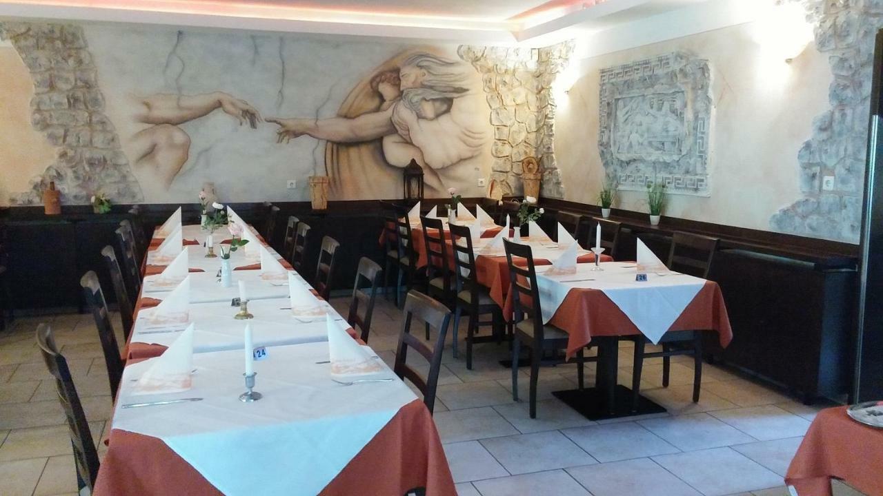 Hotel-Restaurant Zum Baeumle Süßen Kültér fotó