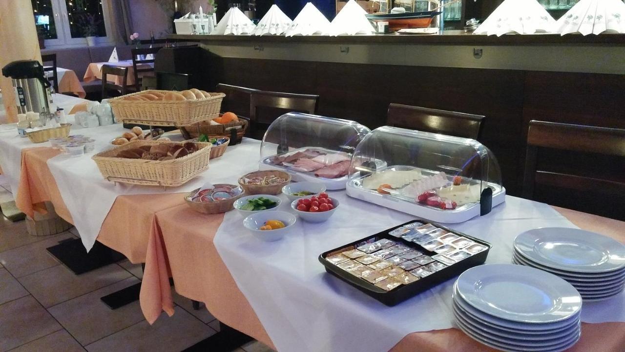 Hotel-Restaurant Zum Baeumle Süßen Kültér fotó