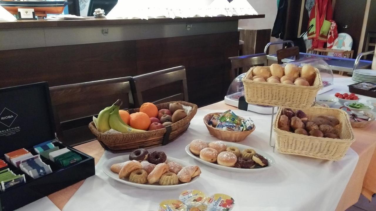 Hotel-Restaurant Zum Baeumle Süßen Kültér fotó
