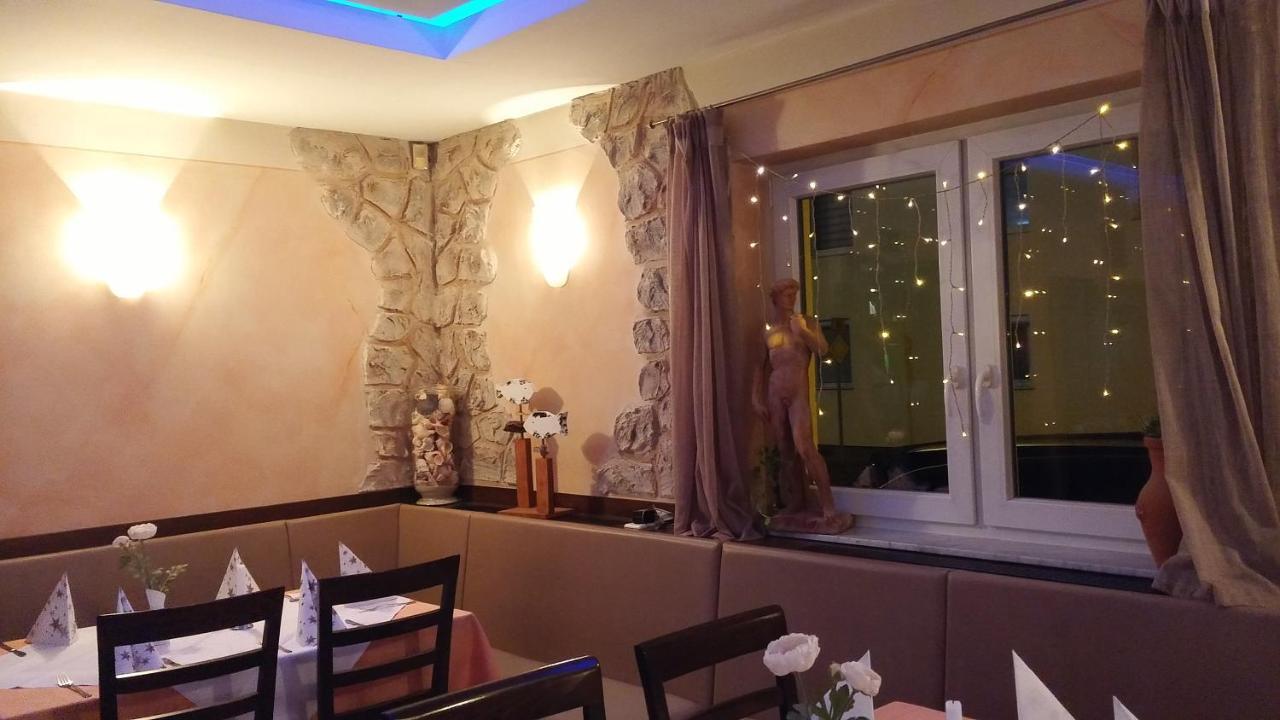 Hotel-Restaurant Zum Baeumle Süßen Kültér fotó