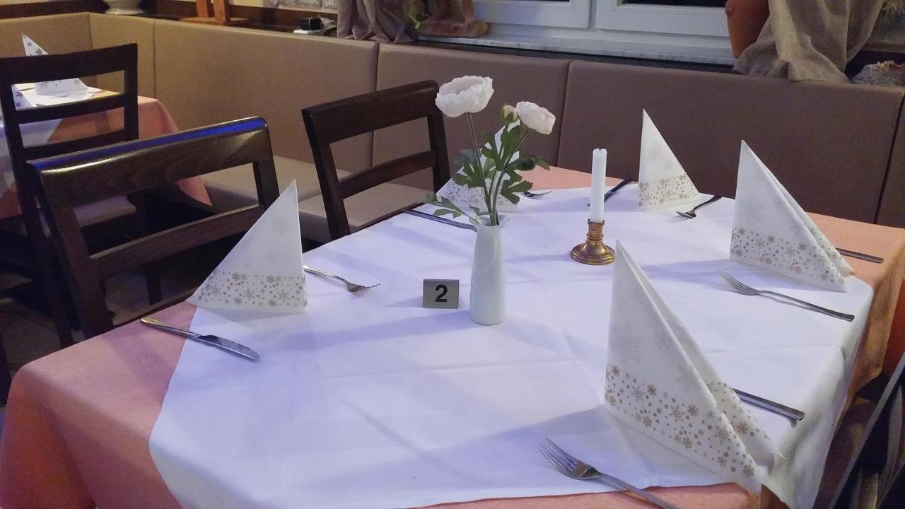 Hotel-Restaurant Zum Baeumle Süßen Kültér fotó